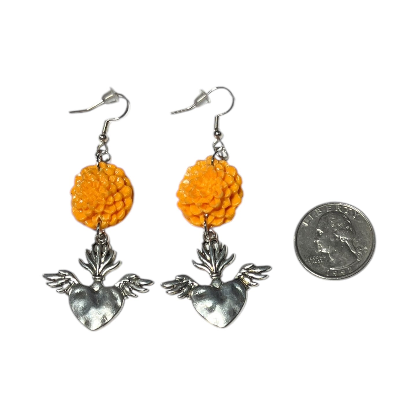 Earrings Sagrado Corazón con Cenpasuchil