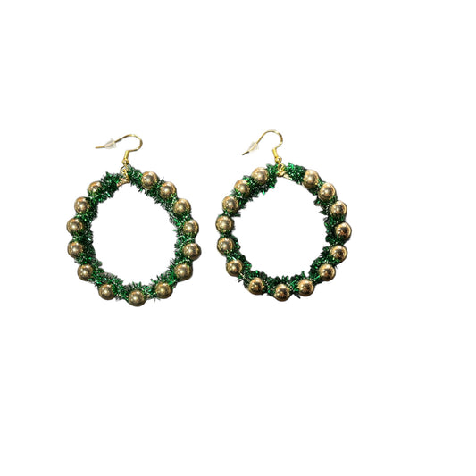Christmas wreath with ornaments earrings